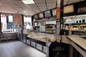 Cafetaria & ijssalon Smulgrill