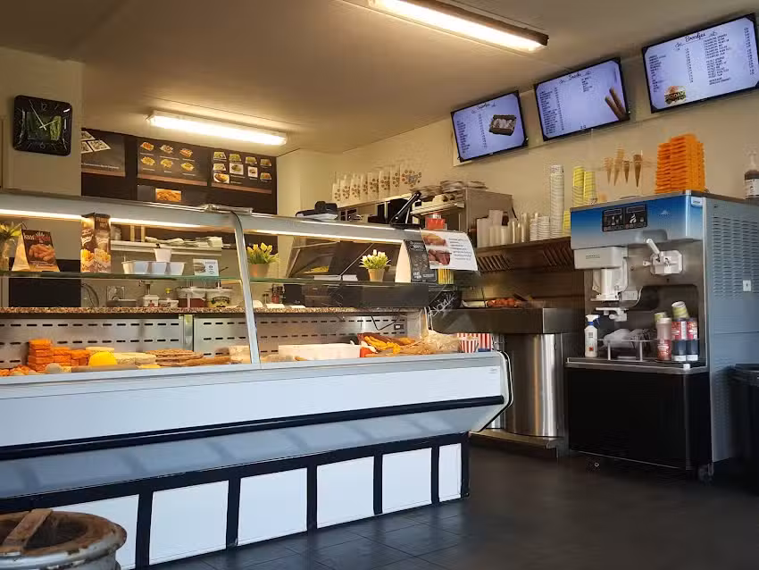 Cafetaria Len&eacute;