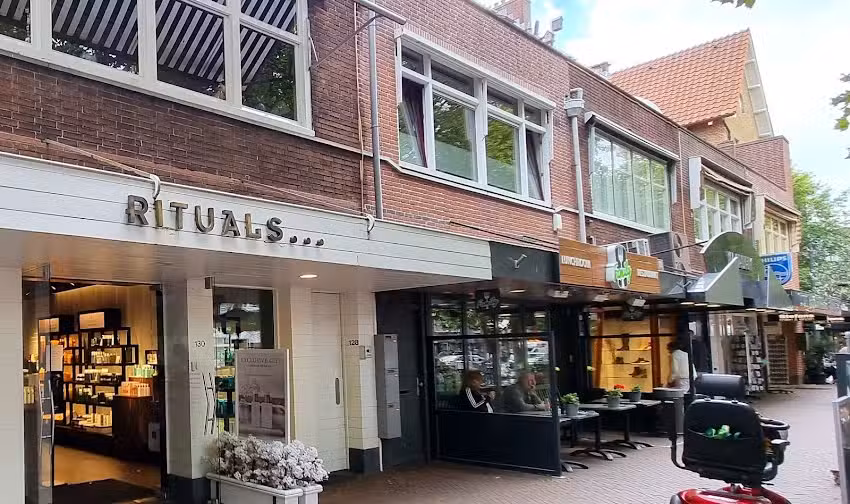 Cafetaria Petit Restaurant Family