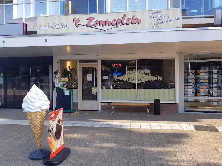 Caf&eacute;taria &rsquo;t Zonneplein