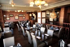 Captain Cook&rsquo;s Grand-Pub Restaurant Terras Zalen