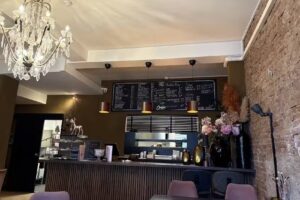 Charlie&rsquo;s Breaud Boutique