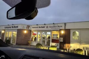 Chinees afhaal Restaurant &ldquo;Gouden Huis&rdquo; in de hoek