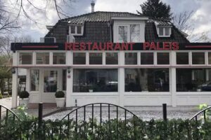 (چێشتخانەی پالایس (مطعم پالایس &ndash; Koerdisch/Irakees Kabab