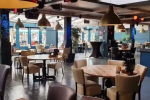 Cocktailbar & Restaurant Eigeweis!