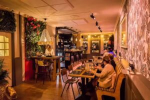 ComeOnIn Thai Food & Craft Beer