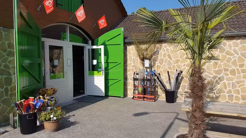 De Campingwinkel (iSurvive)