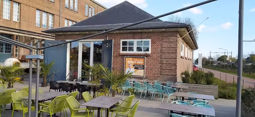 De Kazerne &ndash; de lunchroom van Rob&egrave;rt van Beckhoven