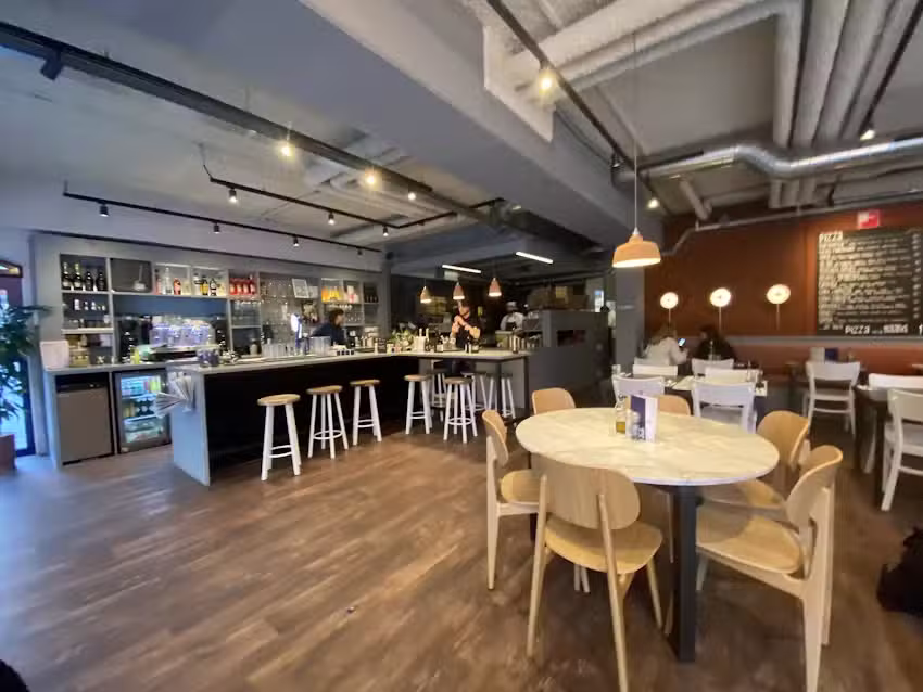 De Pizzabakkers Almere Stad