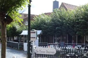 De Twee Duiven Huistheater