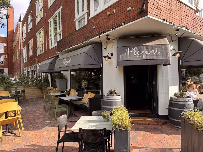 Dinercaf&eacute; Plezant