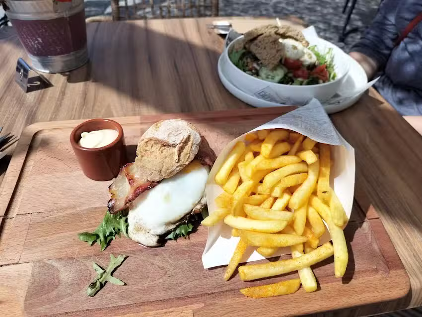 Din&eacute;rCafe Winneweer