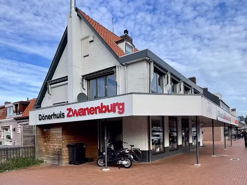 D&ouml;ner en pizza Zwanenburg