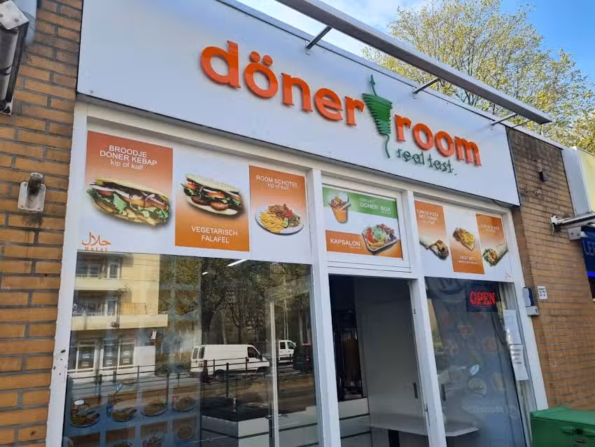 D&ouml;ner Room