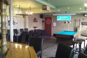 DorpsCaf&eacute; & Cafetaria Het Karrenwiel