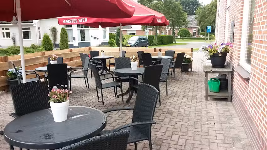 Dorpshuis/Eetcaf&eacute; De Viersprong