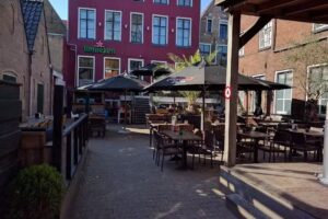 Double B -Bar & Kitchen-