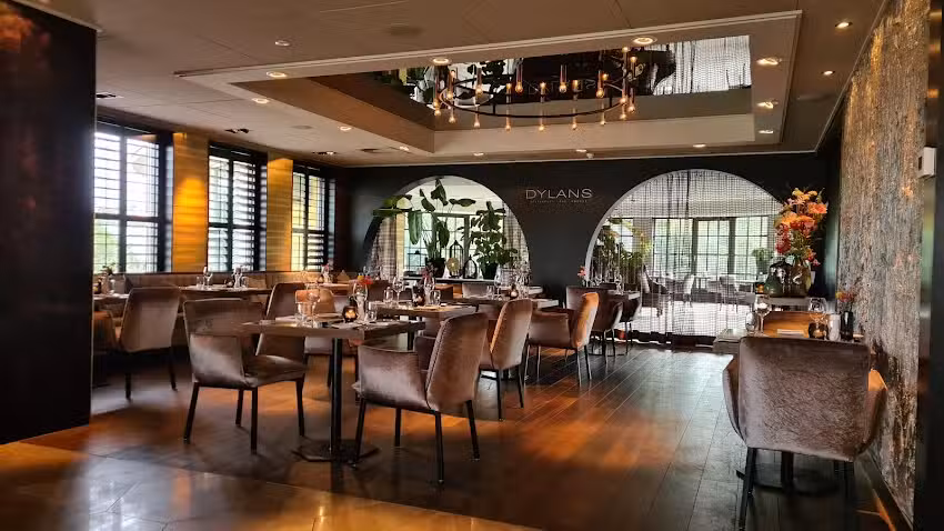 DYLANS | restaurant &bull; bar &bull; lounge