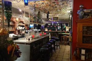 Eet- en biercaf&euml; Haagse Bluf