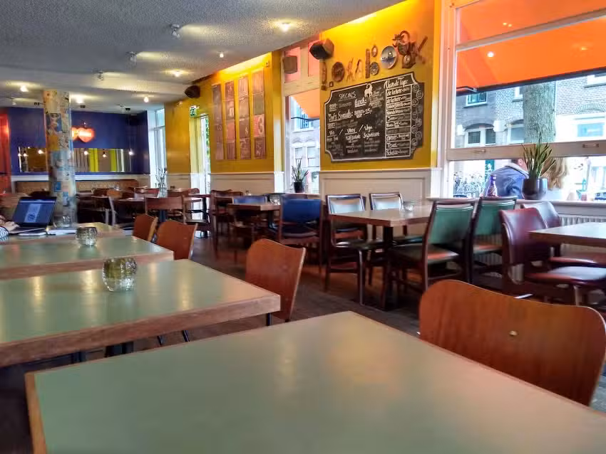 Eet- en Biercaf&eacute; Lombok