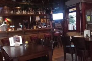 Eetcaf&eacute; B & B Trefpunt