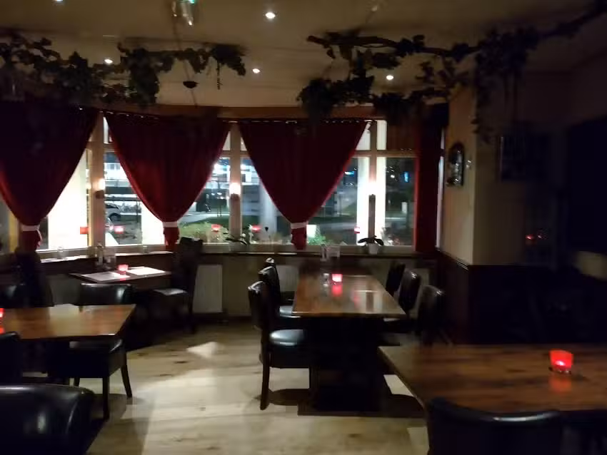 Eetcaf&eacute; &lsquo;Bij Tante Jans&rsquo;