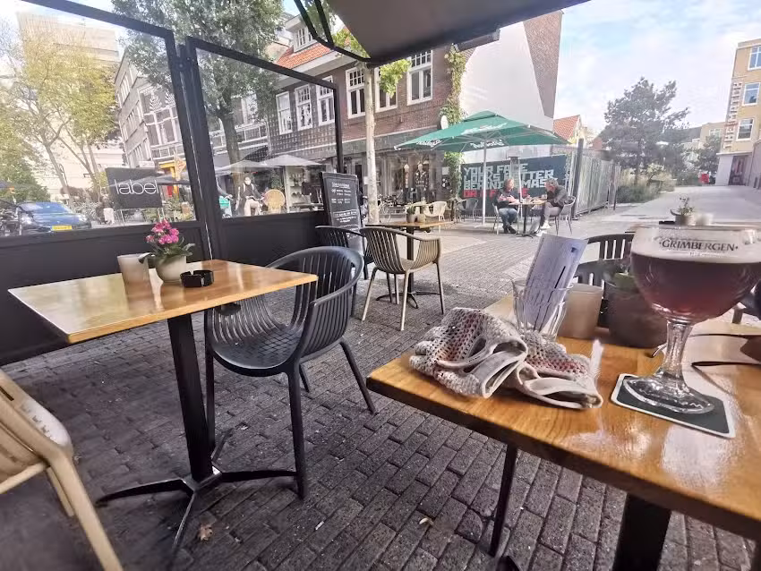 Eetcaf&eacute; Bommel