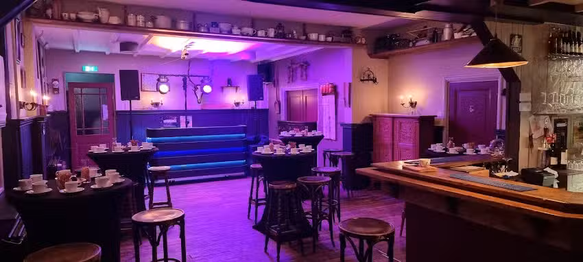 Eetcaf&eacute; d&rsquo;n Hoek | borrelen &ndash; feesten &ndash; eten