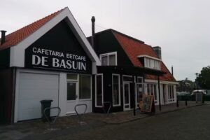Eetcaf&eacute; De Basuin