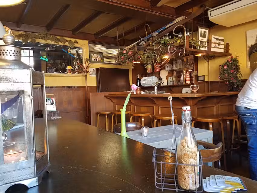 Eetcaf&eacute; De Guyter