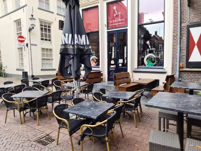 Eetcaf&eacute; de Heksenketel