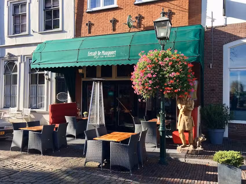 Eetcaf&eacute; de Maaspoort