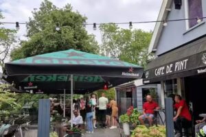 Eetcaf&eacute; De Pint