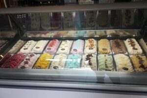 Eetcaf&eacute; & IJssalon Het Eiland