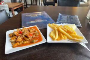 Eetcaf&eacute; it Stationrestaurant Harlingen