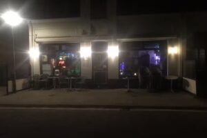 Effe Zitte beej ’t Poshoes