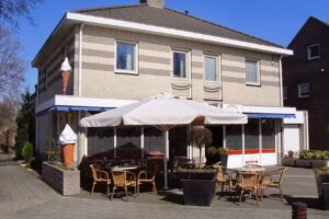 Fastfood Petit Restaurant D&rsquo;n Heiakker