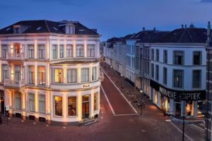 FINCH Boutique Hotel