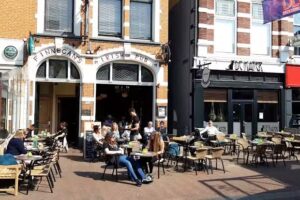 Finnegan&rsquo;s Irish pub