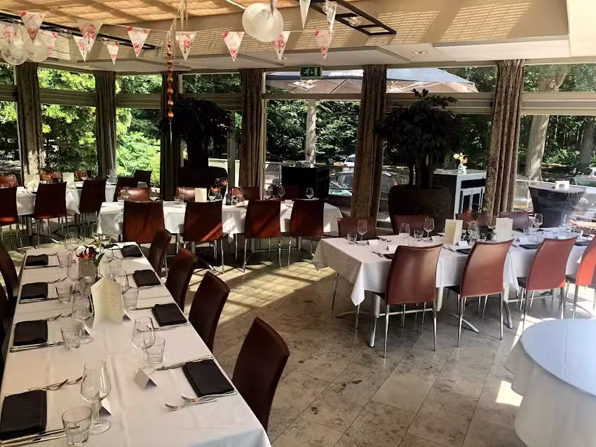 Grand caf&eacute; Boschwachter in &rsquo;t Mastbos