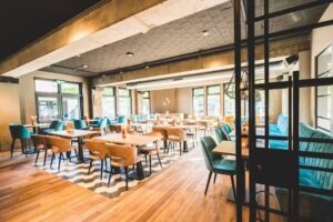 Grand Caf&eacute; / Cafetaria / Zaal &ndash; De Hof van Gilze