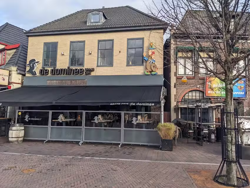 Grand Caf&eacute; De Dominee