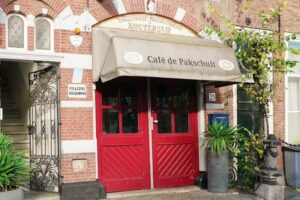 Grand Caf&eacute; de Pakschuit