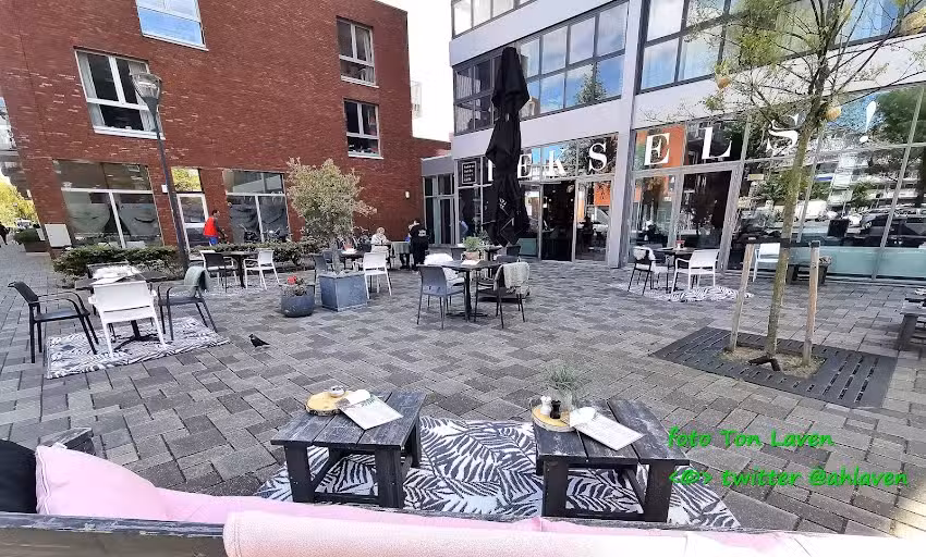 Grand caf&eacute; Deksels Leiden