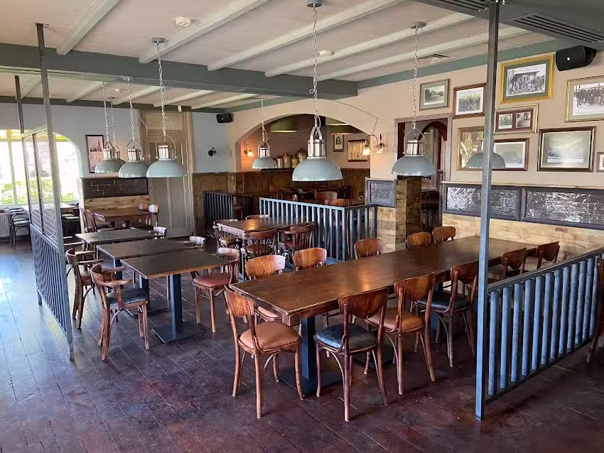 Grand Caf&eacute; Fabels