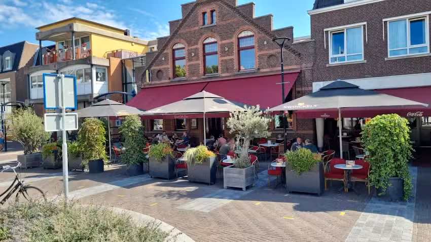 Grand Caf&eacute; Luxor