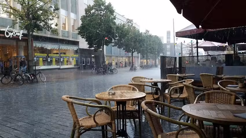Grand Caf&eacute; Moenen