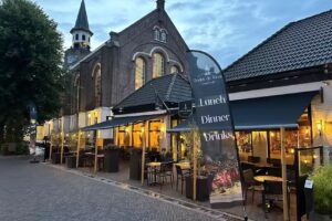 Grand Caf&eacute; onder De Toren