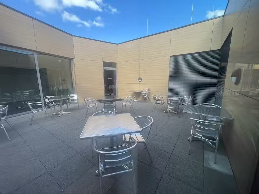 Grand Caf&eacute; R14