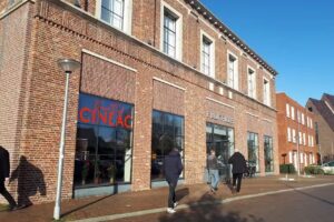 Grand Caf&eacute;/Restaurant Cineac